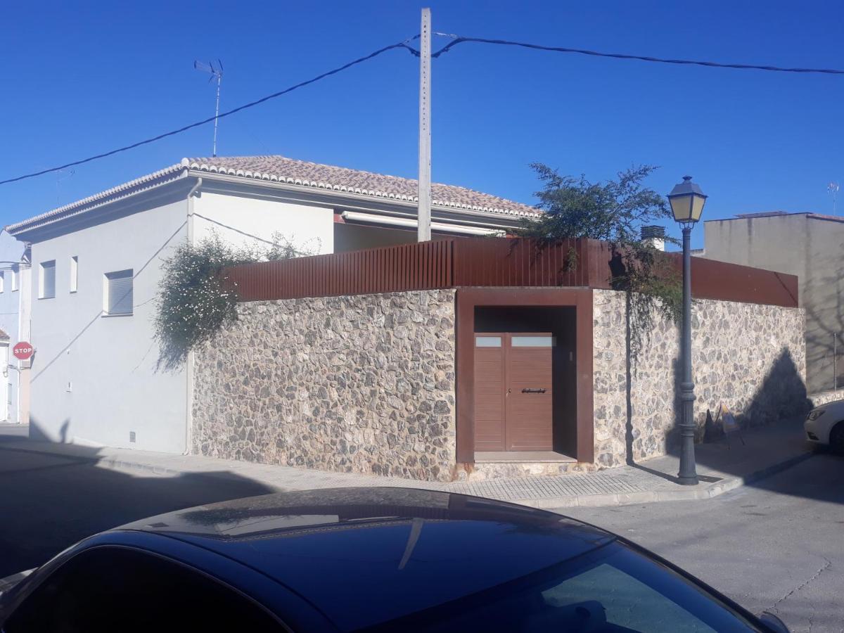 Casa Del Pueblo Villa Montichelvo Exterior photo